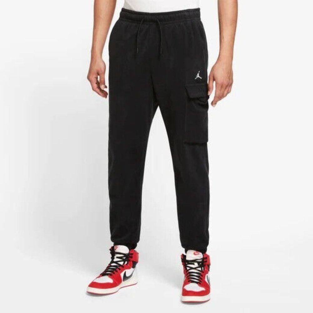 Jordan Essential Men's Fleece Cargo Tapered Jogger Pants